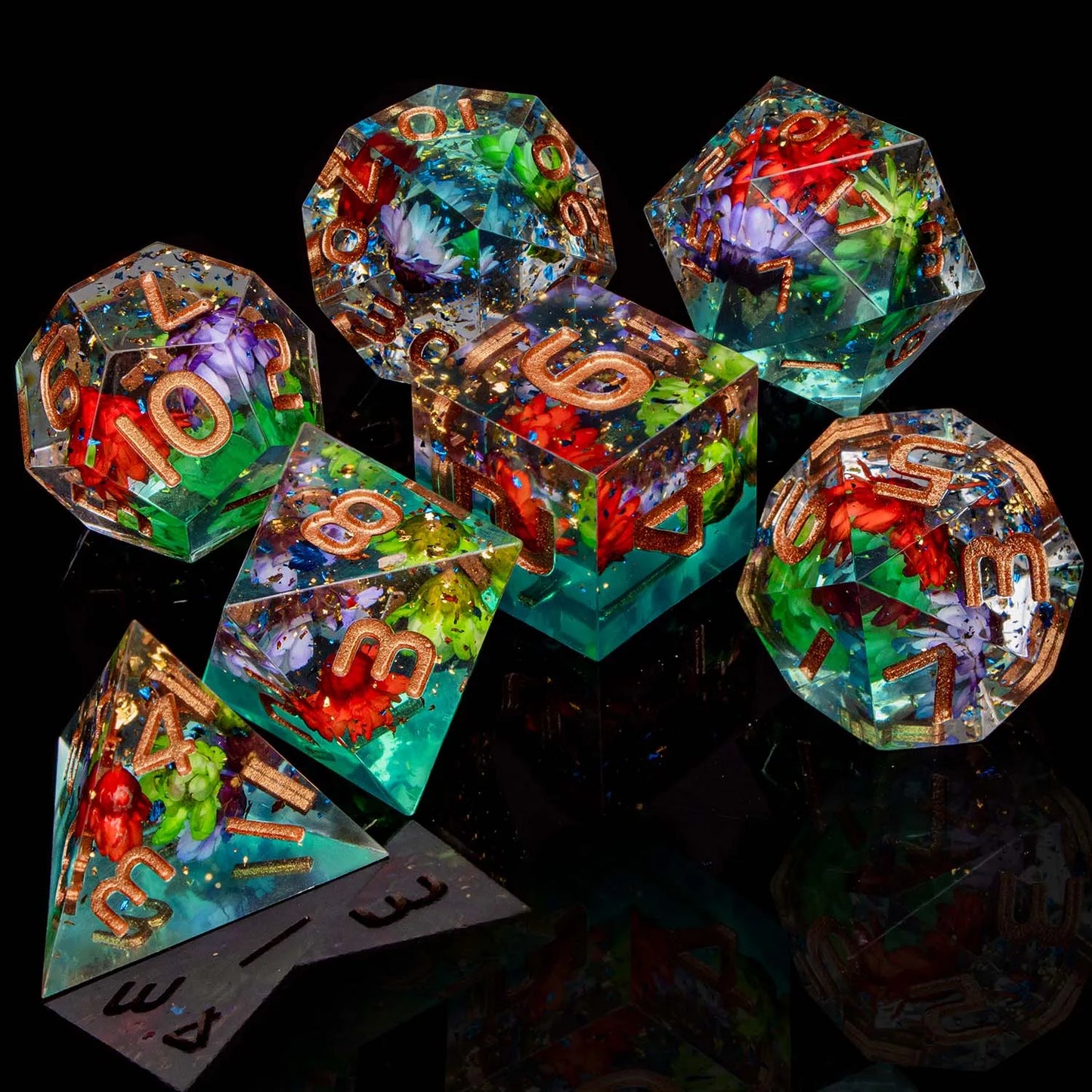 D6 Sharp Edge D20 Polyhedral D&D Resin Dice Set